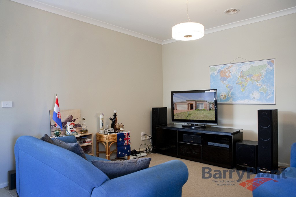 2 Whiteley Avenue, Point Cook, VIC 3030, Point Cook - Thumbnail 8