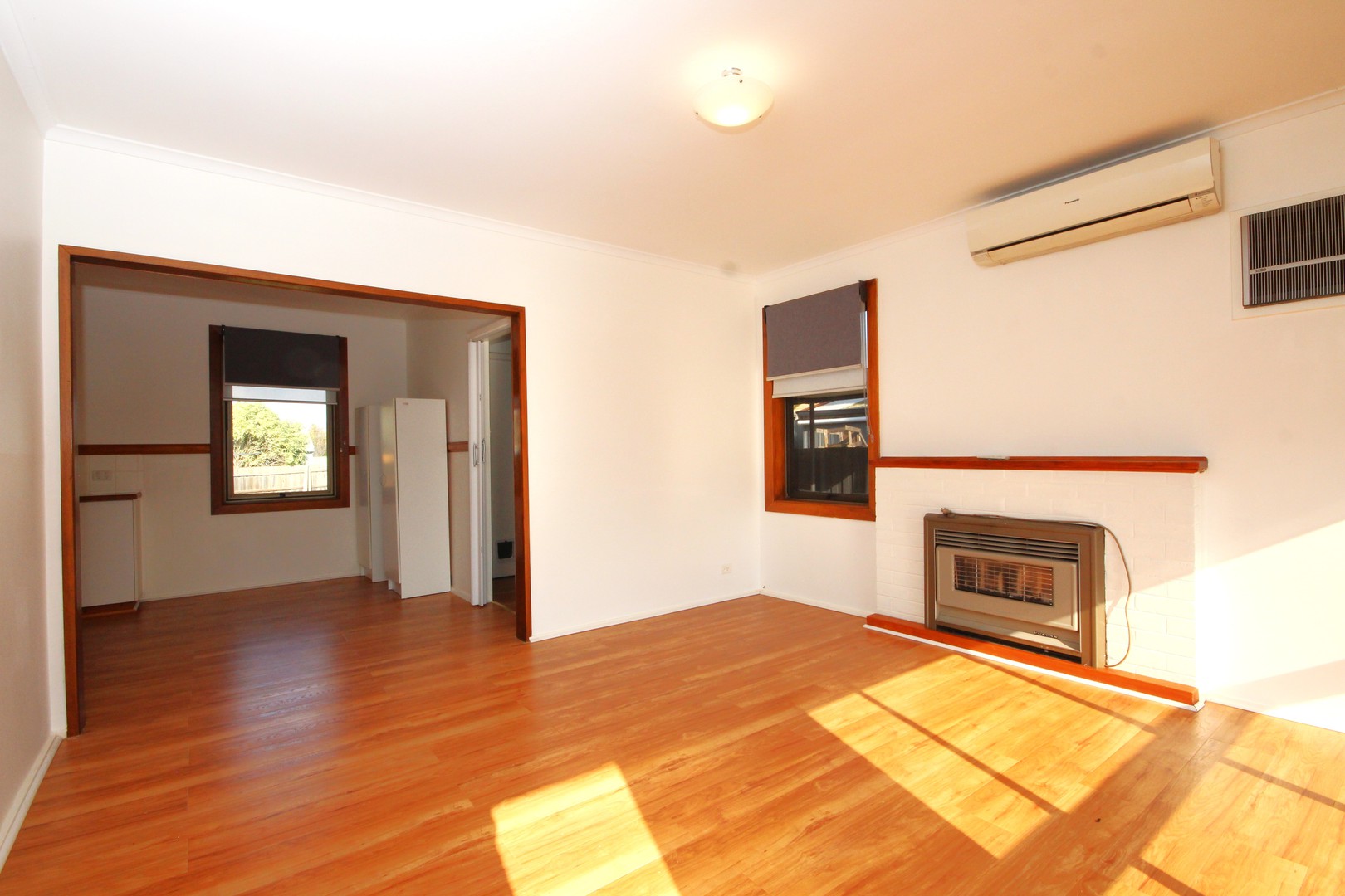 2 Winstanley Road, Thomson, VIC 3219 - Thumbnail 2 - 25/06/2026