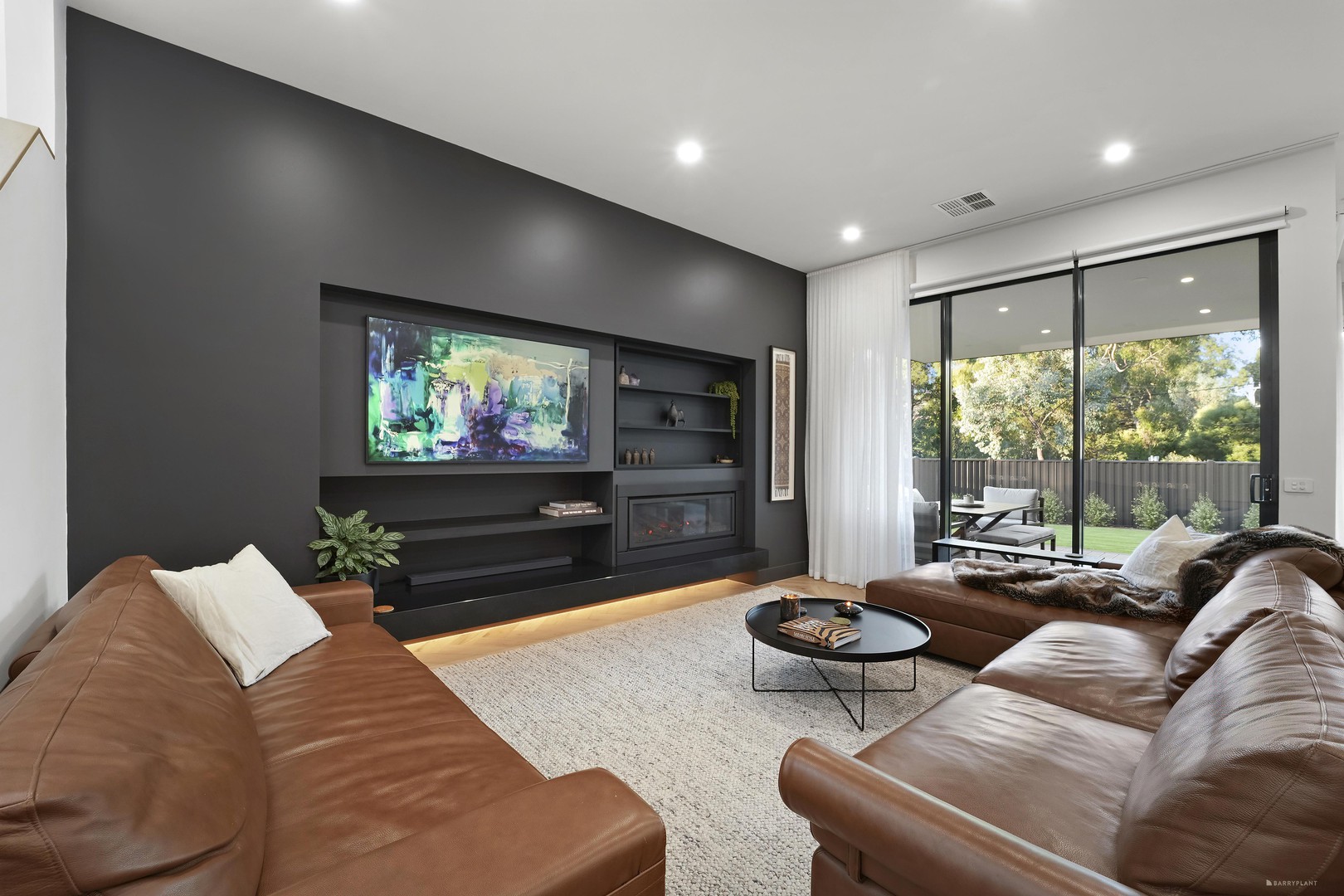 2 Wirreanda Court, Blackburn, VIC 3130, Blackburn - Thumbnail 2