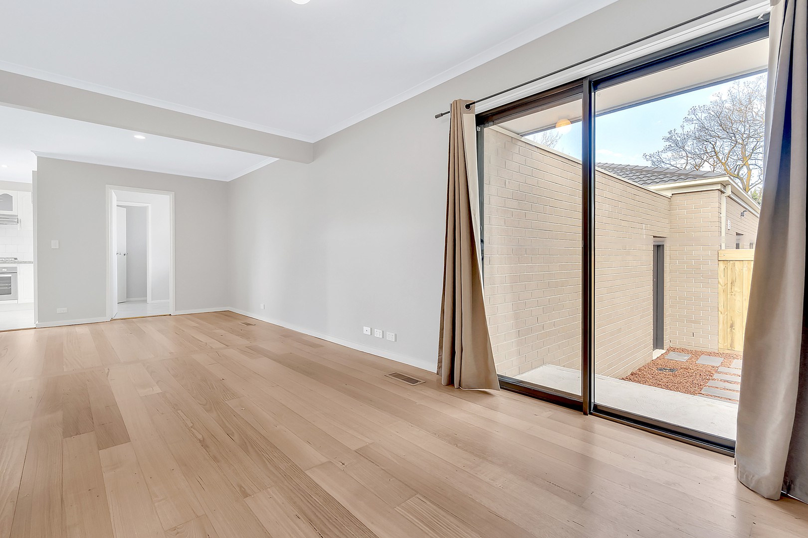 2 Woodlands Court, Craigieburn, VIC 3064, Craigieburn - Thumbnail 6