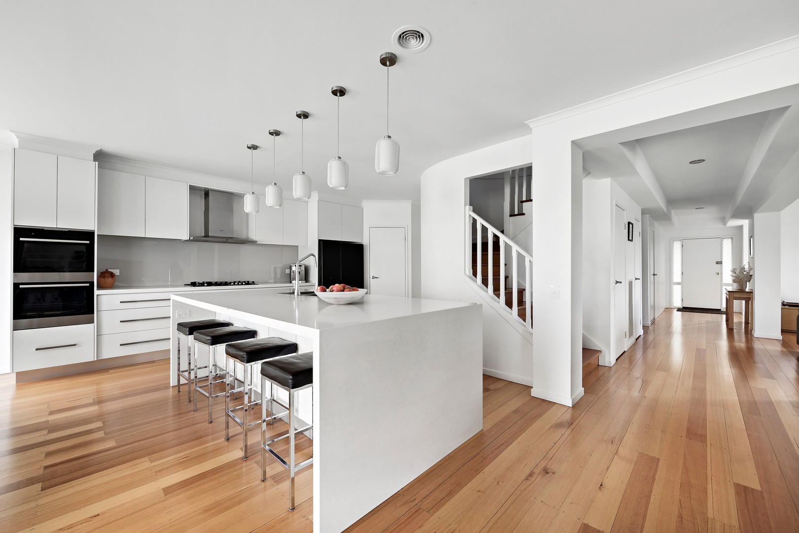 2 Woolart Street, Strathmore, VIC 3041 - Thumbnail 2 - 18/10/2024