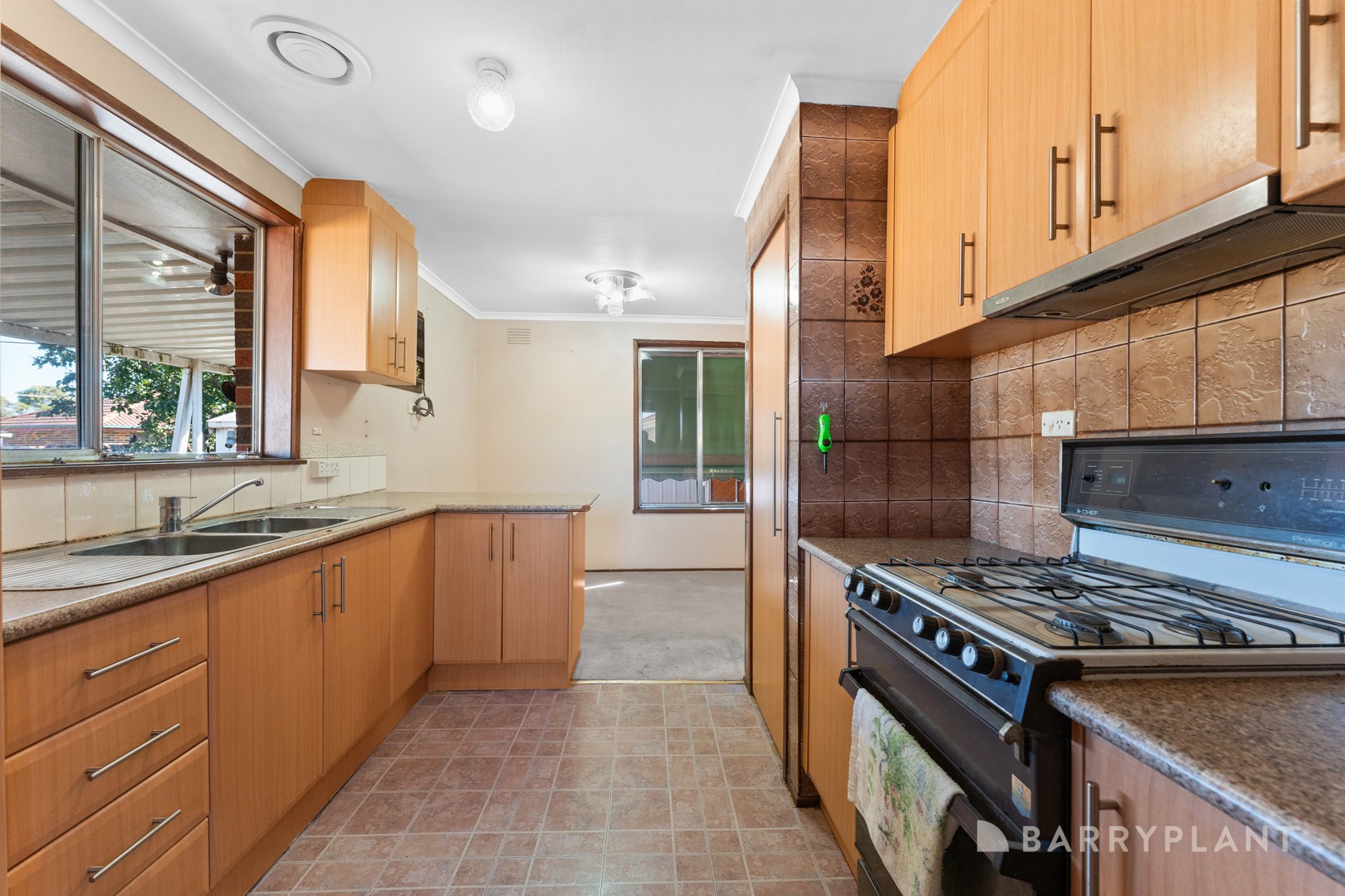 2 Yan Yean Place, St Albans, VIC 3021, St Albans - Thumbnail 7