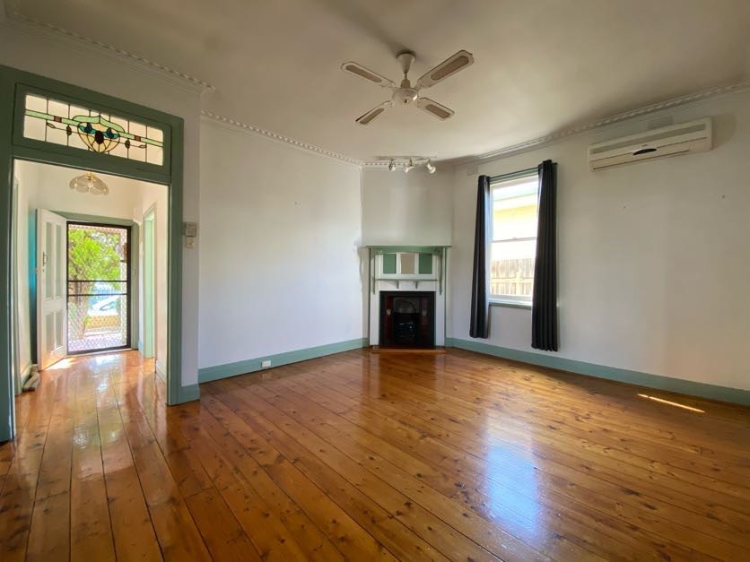 2 Young Street, Coburg, VIC 3058, Coburg - Thumbnail 4