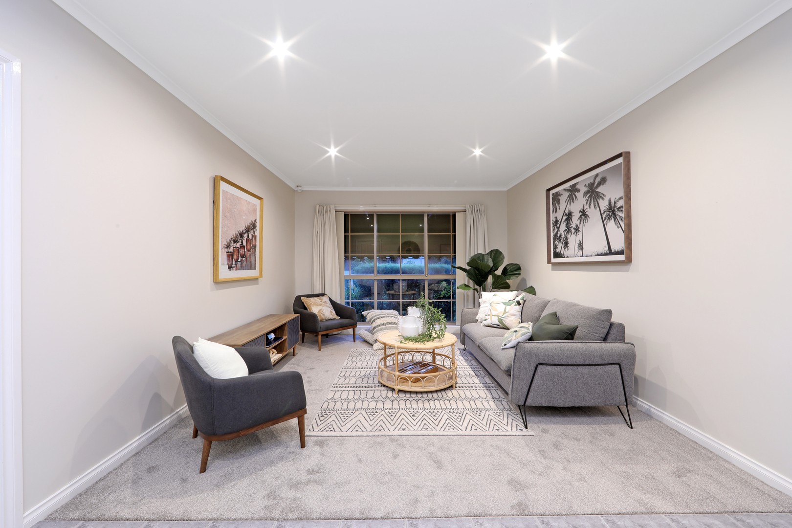 2 Yvette Drive, Rowville, VIC 3178, Rowville - Thumbnail 2