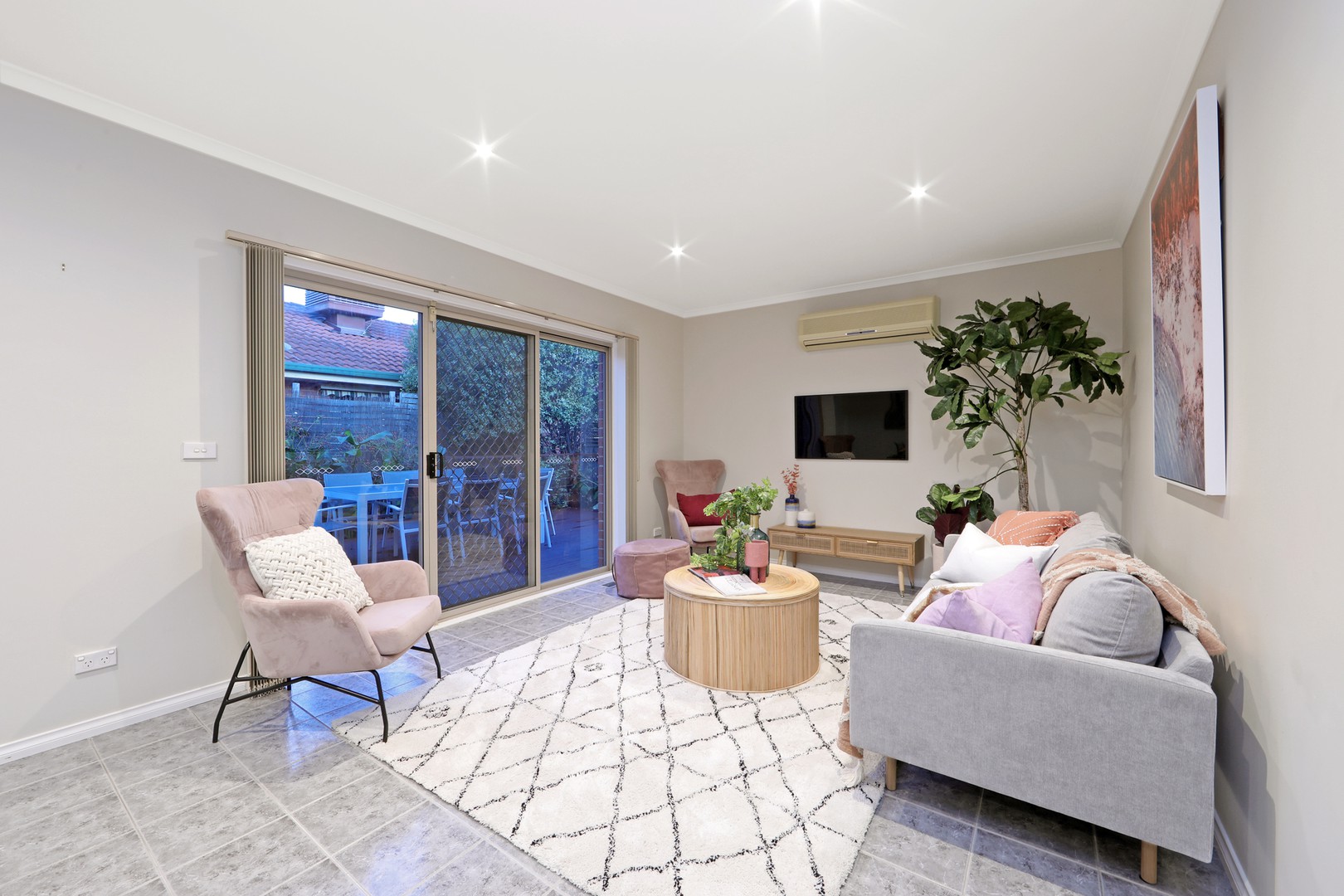 2 Yvette Drive, Rowville, VIC 3178, Rowville - Thumbnail 3