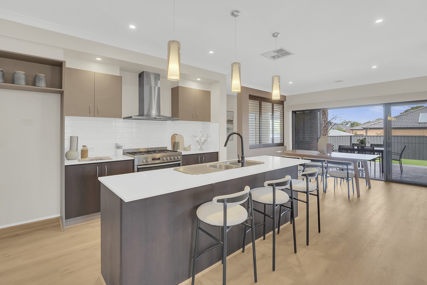 20 Ardsley Circuit, Craigieburn, VIC 3064, Craigieburn - Thumbnail 3