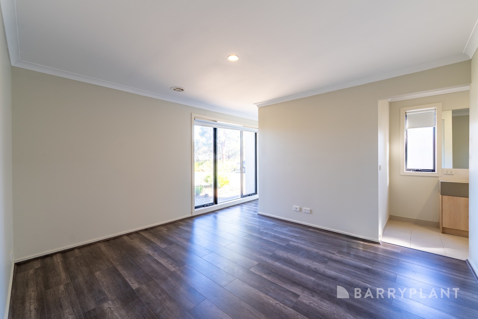 30 Ballybunion Avenue, Craigieburn, VIC 3064, Craigieburn - Thumbnail 5