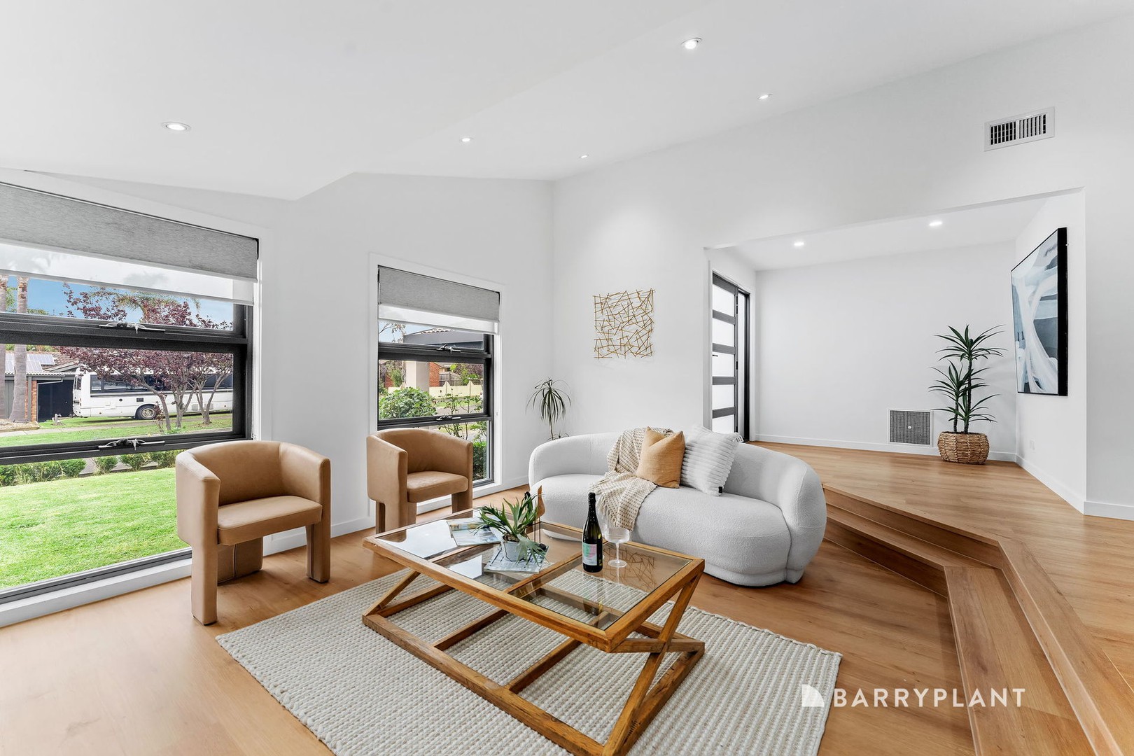 20 Bellfield Drive, Lysterfield, VIC 3156 - Thumbnail 2 - 09/04/2026
