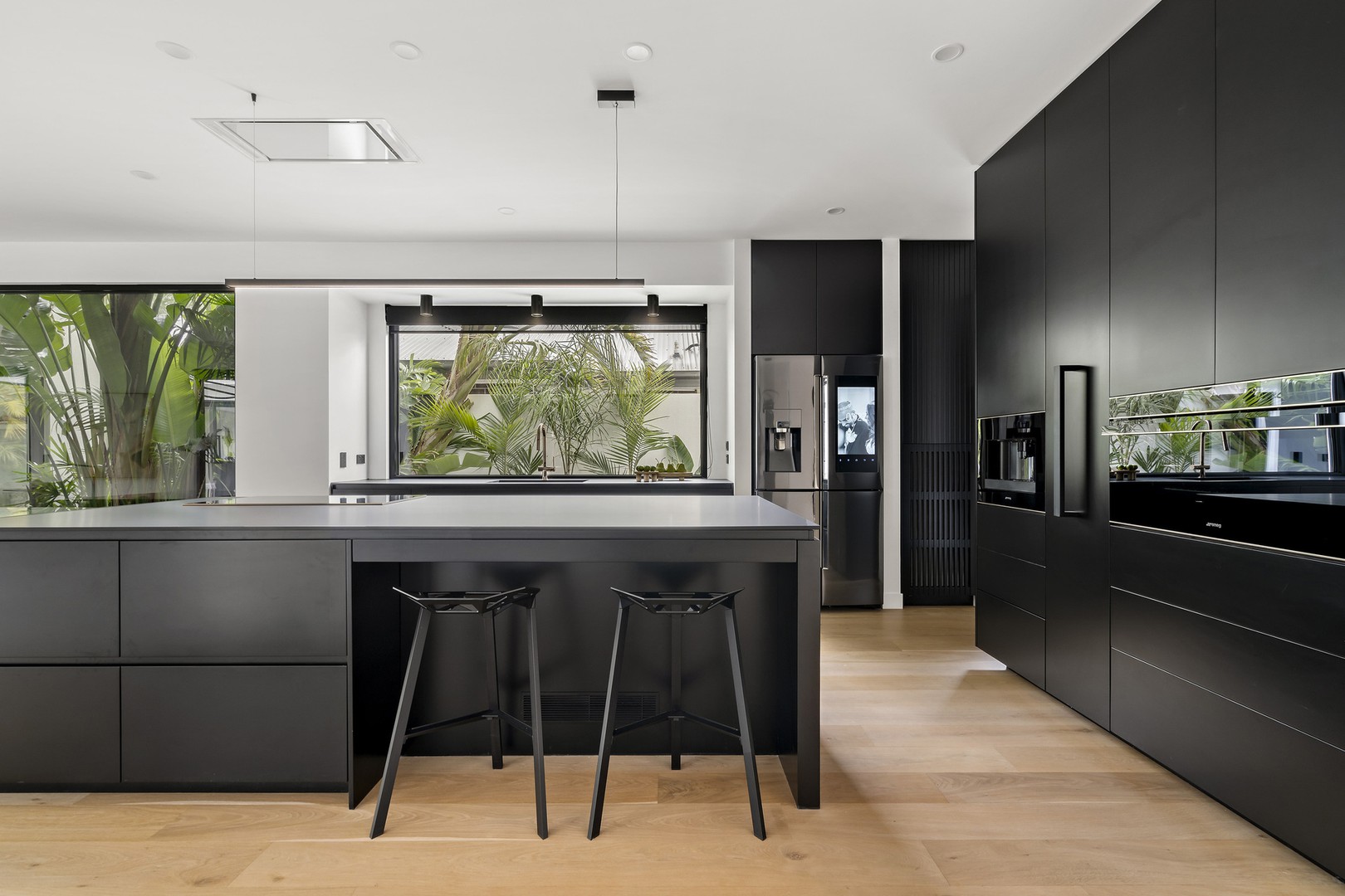 20 Belvedere Crescent, Burnside, VIC 3023 - Thumbnail 2 - 28/01/2025