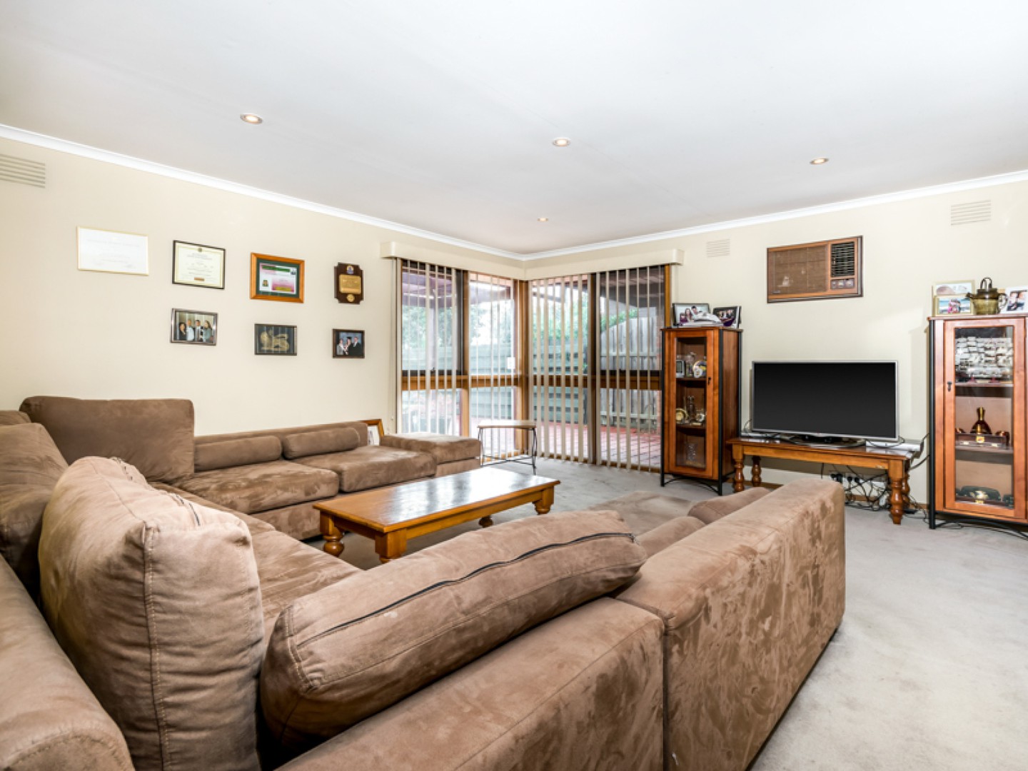 20 Blaxland Road, Melton South, VIC 3338, Melton South - Thumbnail 2