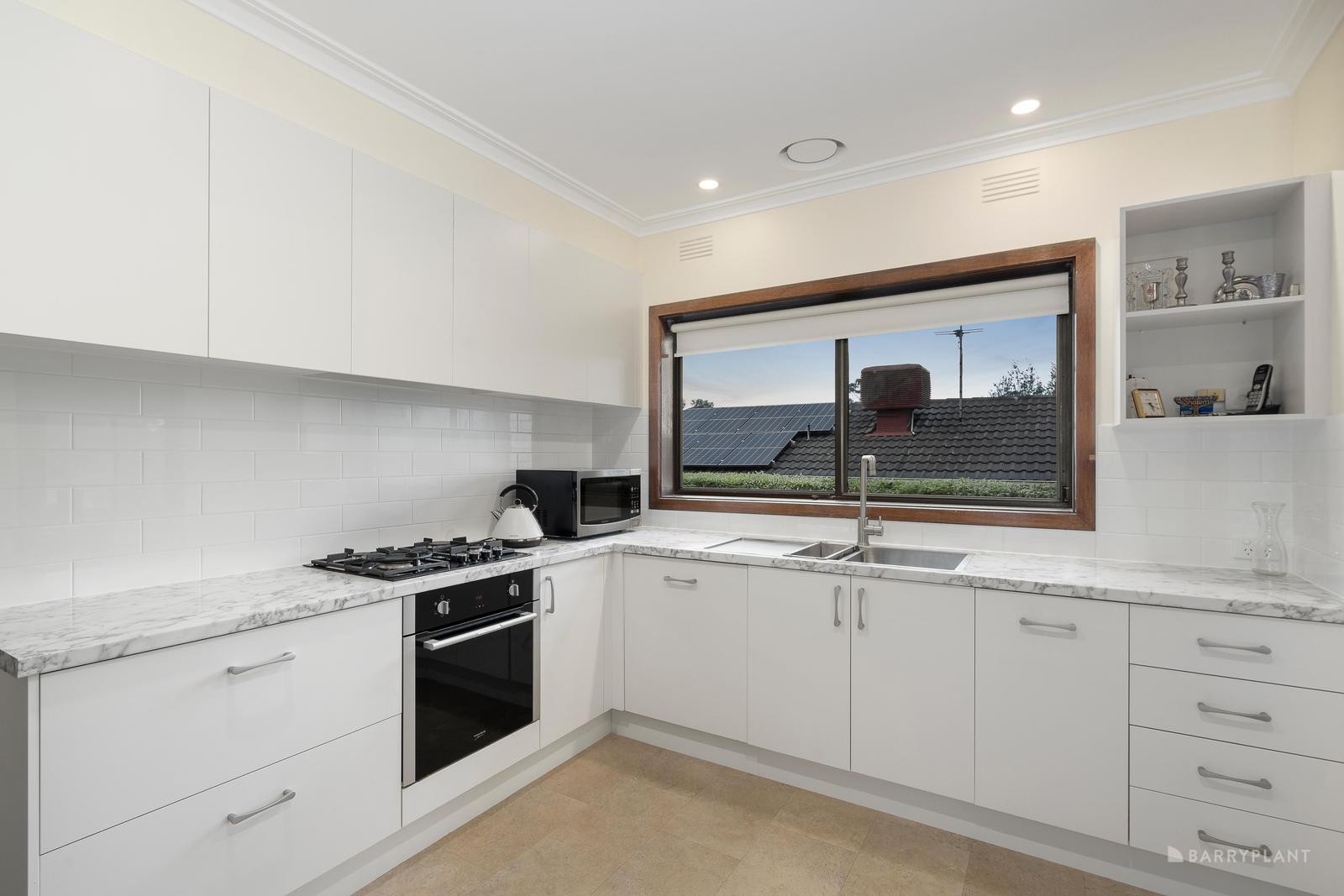 20 Braeside Drive, Doncaster, VIC 3108, Doncaster - Thumbnail 2