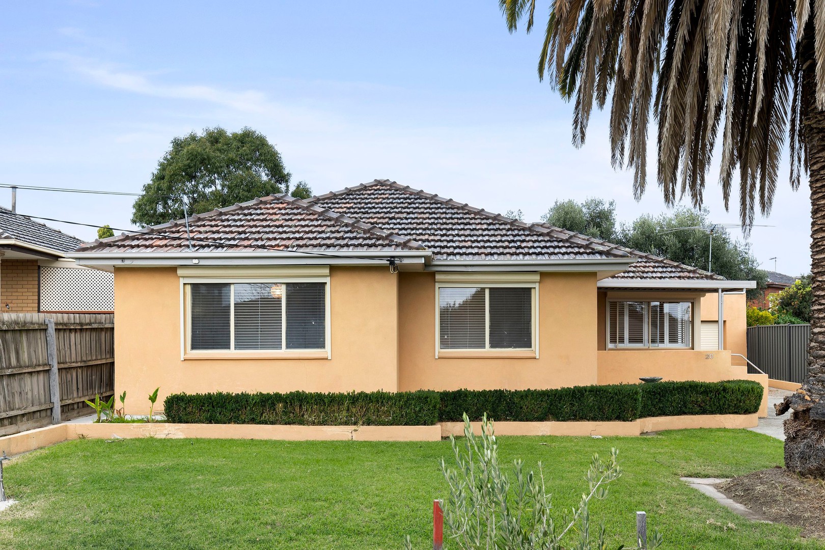 20 Cannes Avenue, Avondale Heights, VIC 3034 - Thumbnail 2 - 08/07/2024