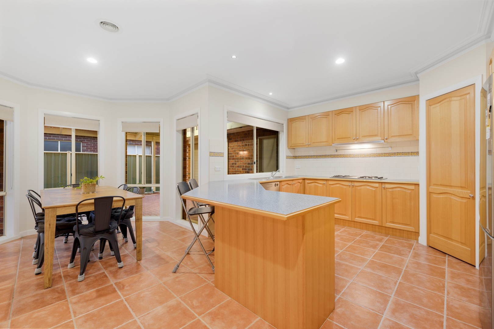 20 Cavendish Drive, Point Cook, VIC 3030, Point Cook - Thumbnail 6