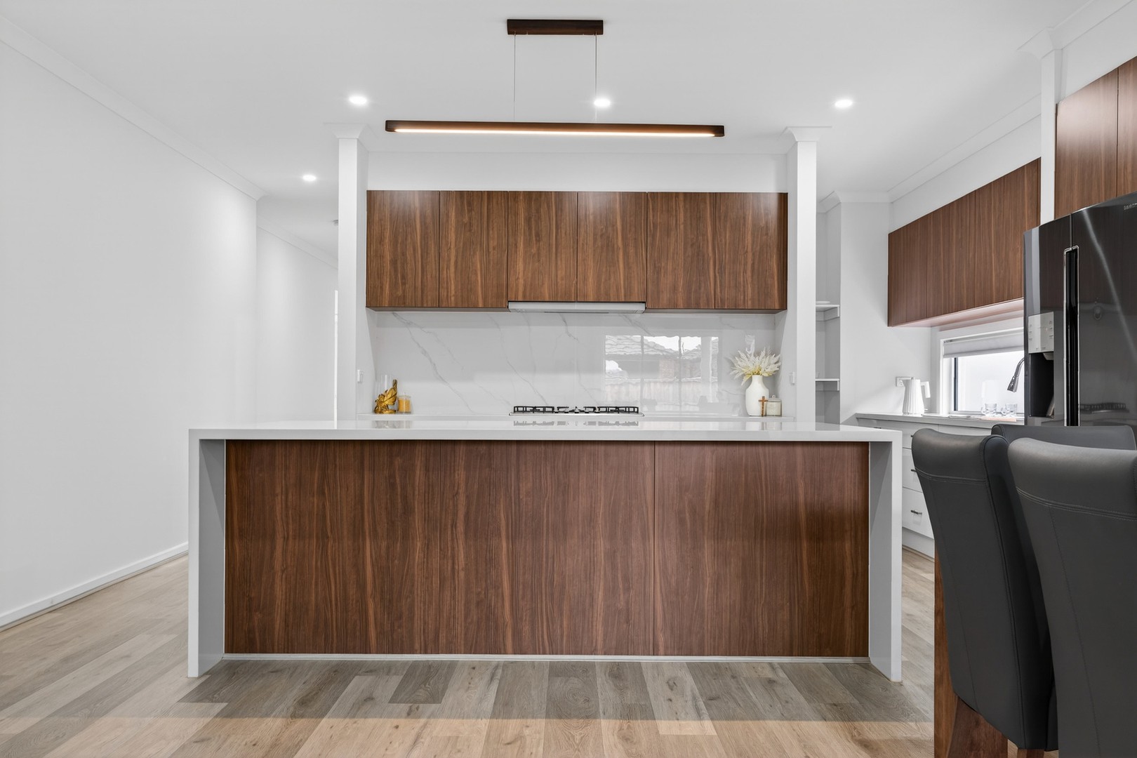 20 Chalcot Circuit, Fraser Rise, VIC 3336 - Thumbnail 2 - 12/02/2026