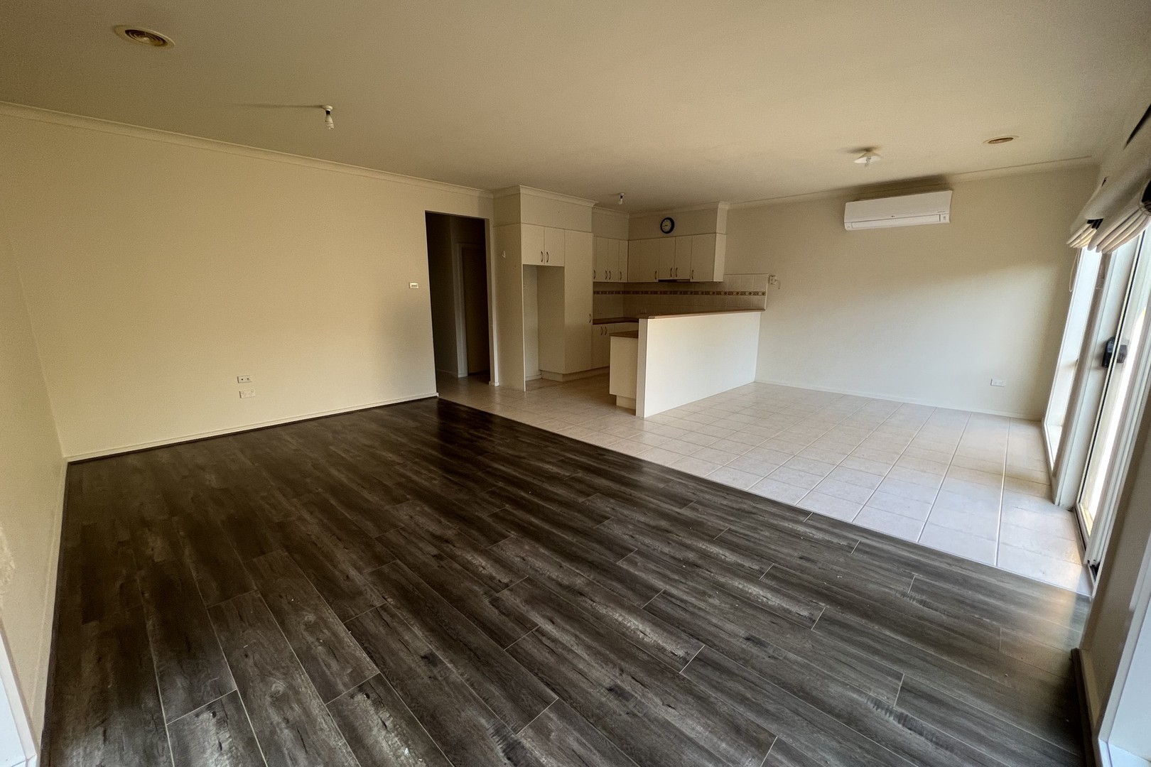 20 Cobaw Circuit, Caroline Springs, VIC 3023, Caroline Springs - Thumbnail 3