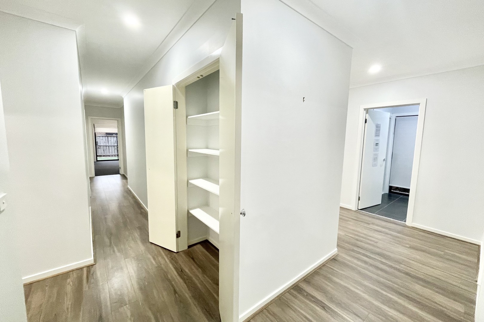 20 Cobblefield Street, Aintree, VIC 3336, Aintree - Thumbnail 5