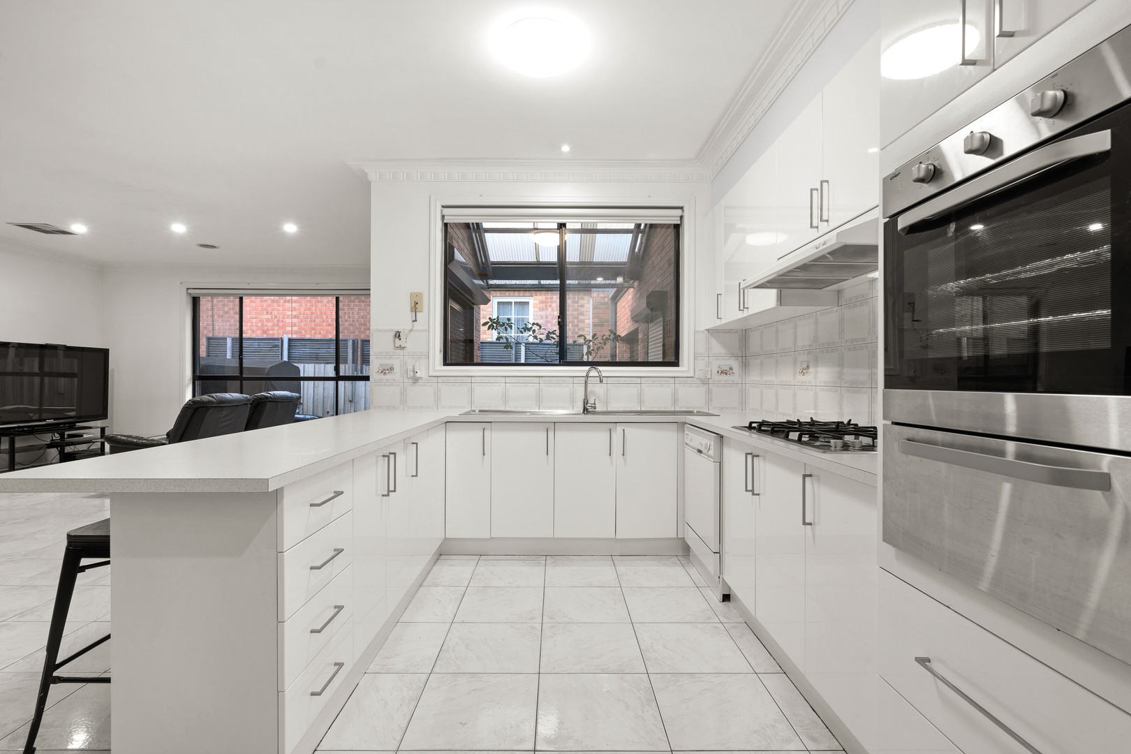 20 Collins Close, Keilor East, VIC 3033, Keilor East - Thumbnail 4