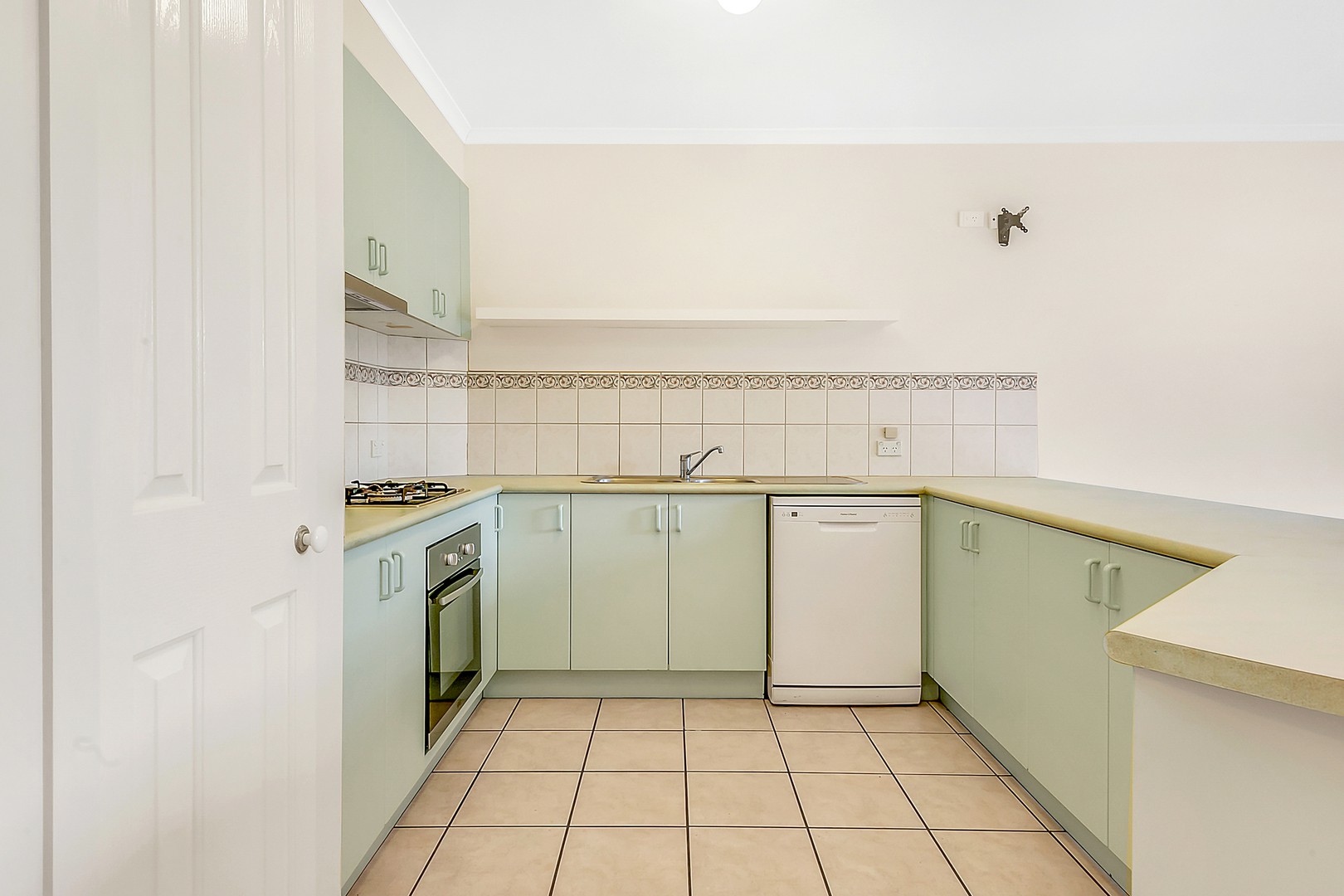 20 Corona Place, Roxburgh Park, VIC 3064, Roxburgh Park - Thumbnail 2