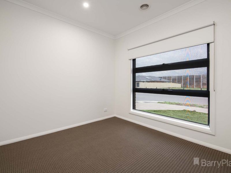 20 Cumberland Drive, Pakenham, VIC 3810, Pakenham - Thumbnail 8