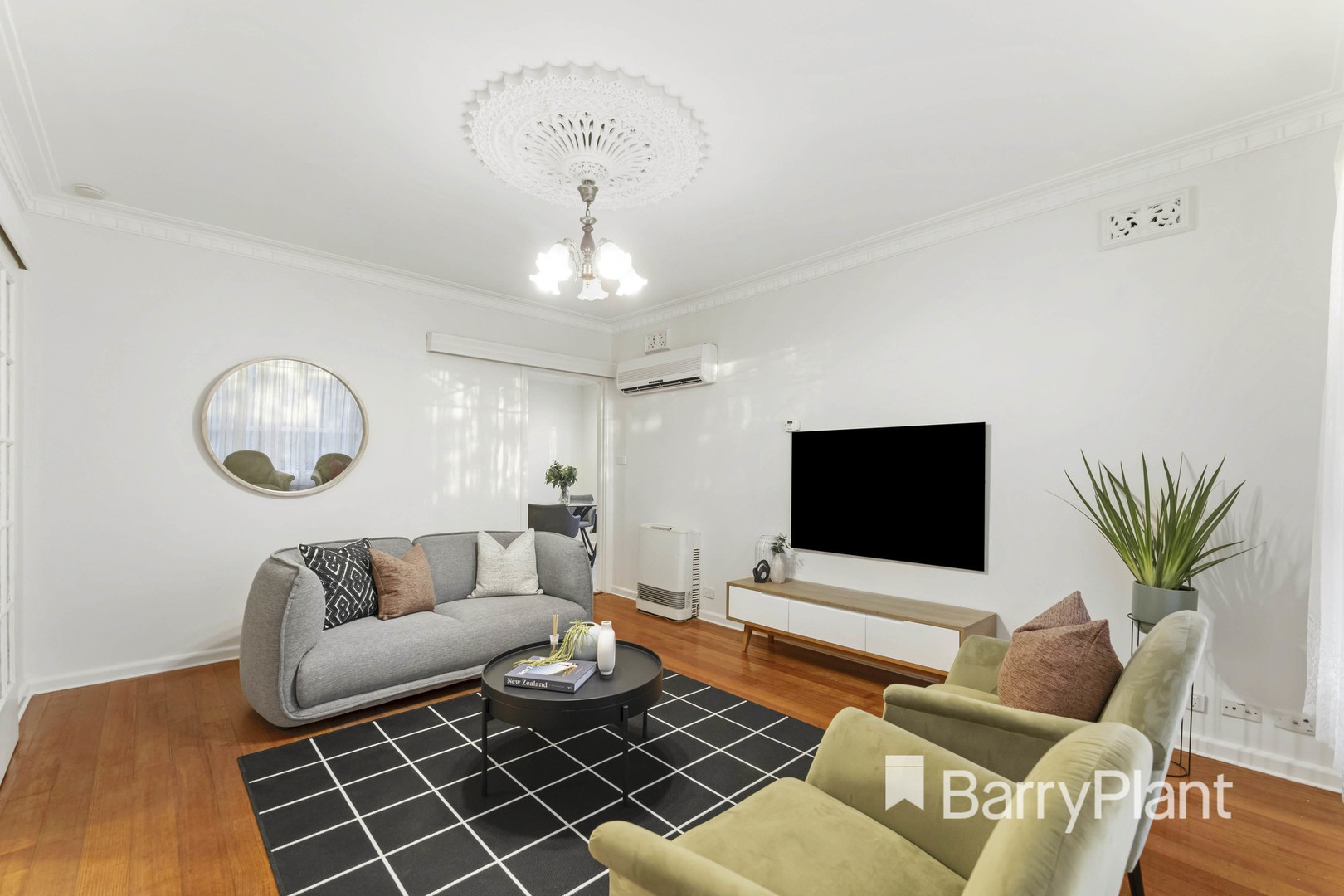 20 Debenham Drive, St Albans, VIC 3021, St Albans - Thumbnail 5