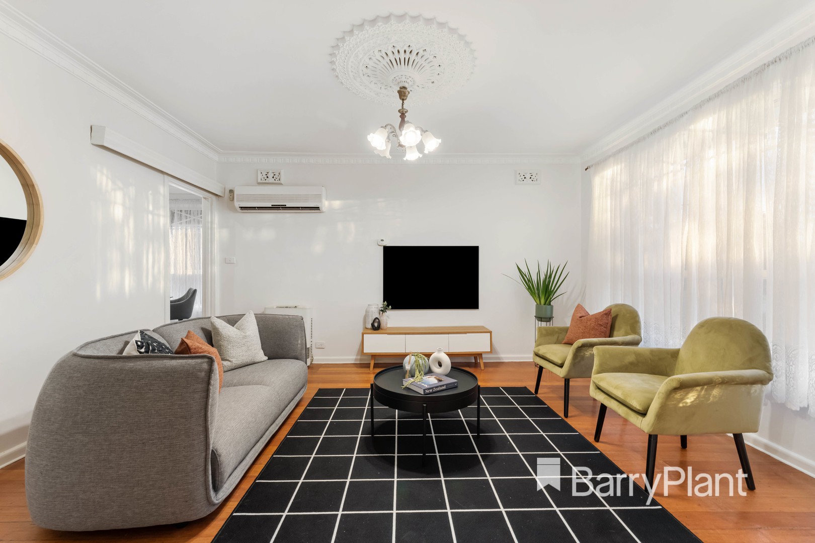 20 Debenham Drive, St Albans, VIC 3021, St Albans - Thumbnail 6