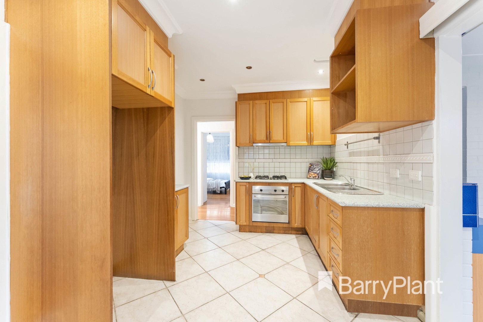 20 Debenham Drive, St Albans, VIC 3021, St Albans - Thumbnail 8