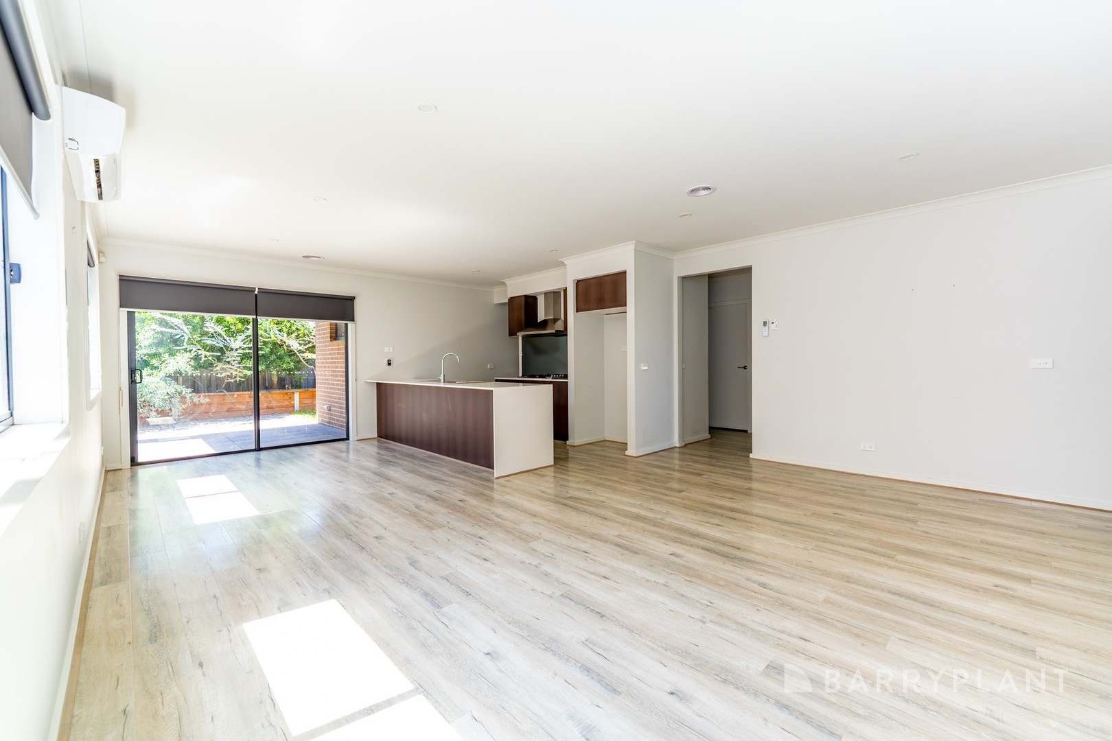 20 Devizes Drive, Wollert, VIC 3750 - Thumbnail 2 - 25/02/2025