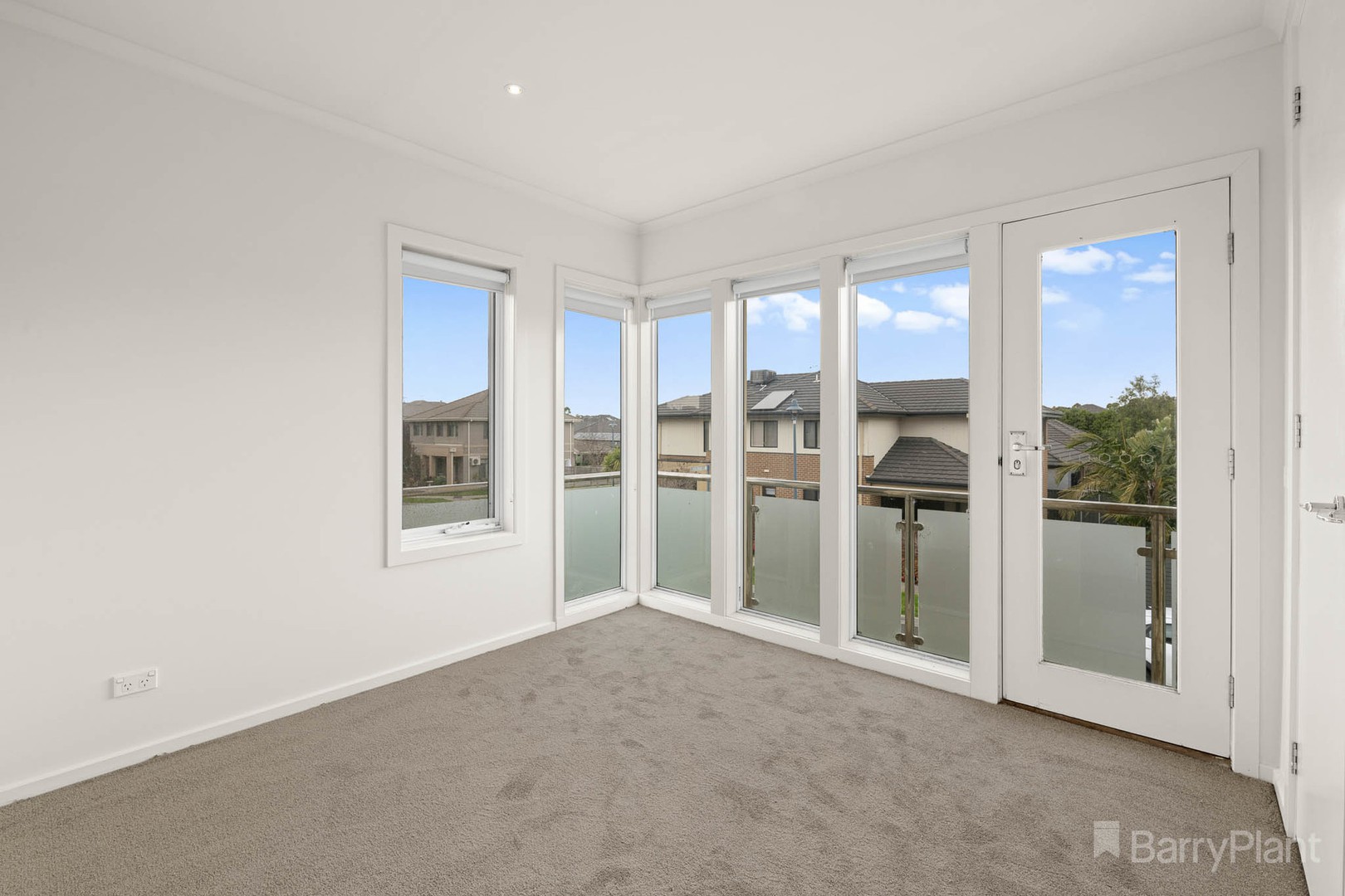 20 Edgeware Close, Pakenham, VIC 3810, Pakenham - Thumbnail 4