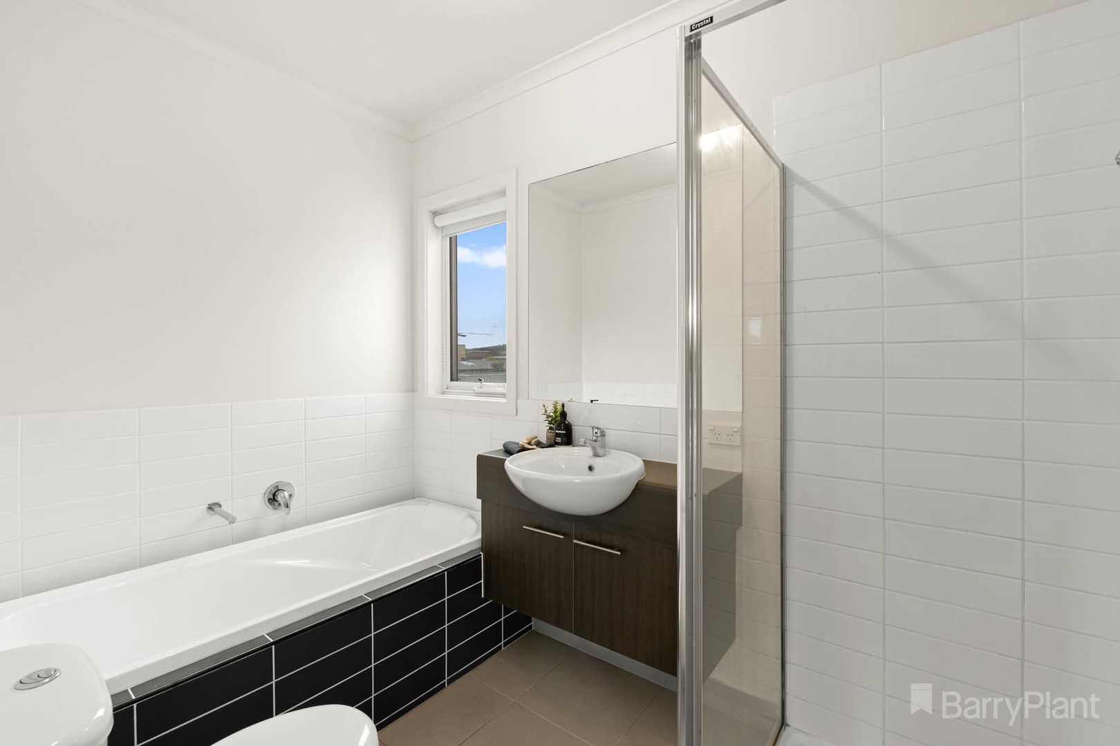 20 Edgeware Close, Pakenham, VIC 3810, Pakenham - Thumbnail 7
