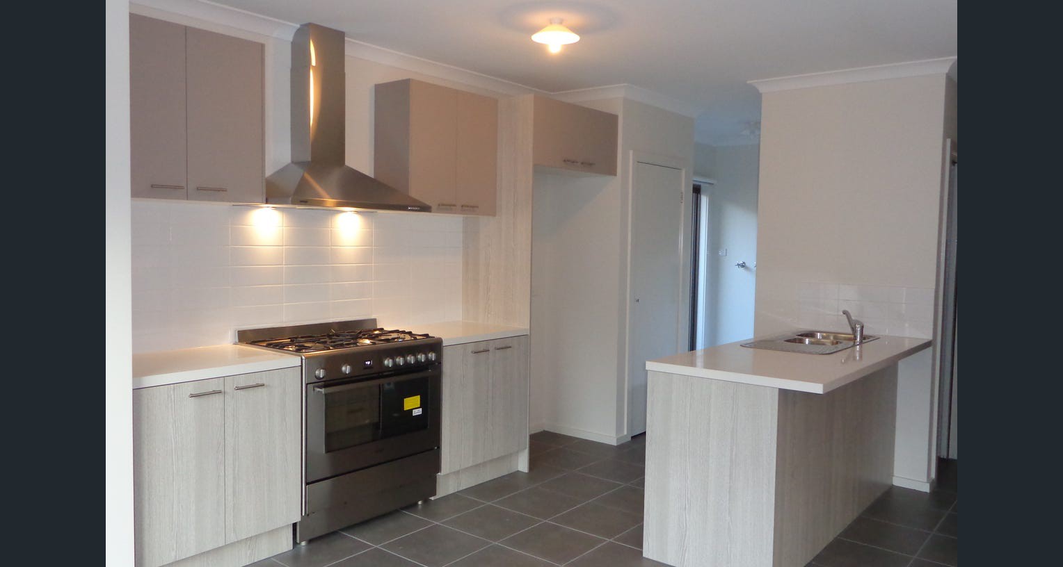 20 Elderwood Avenue, Truganina, VIC 3029, Truganina - Thumbnail 2