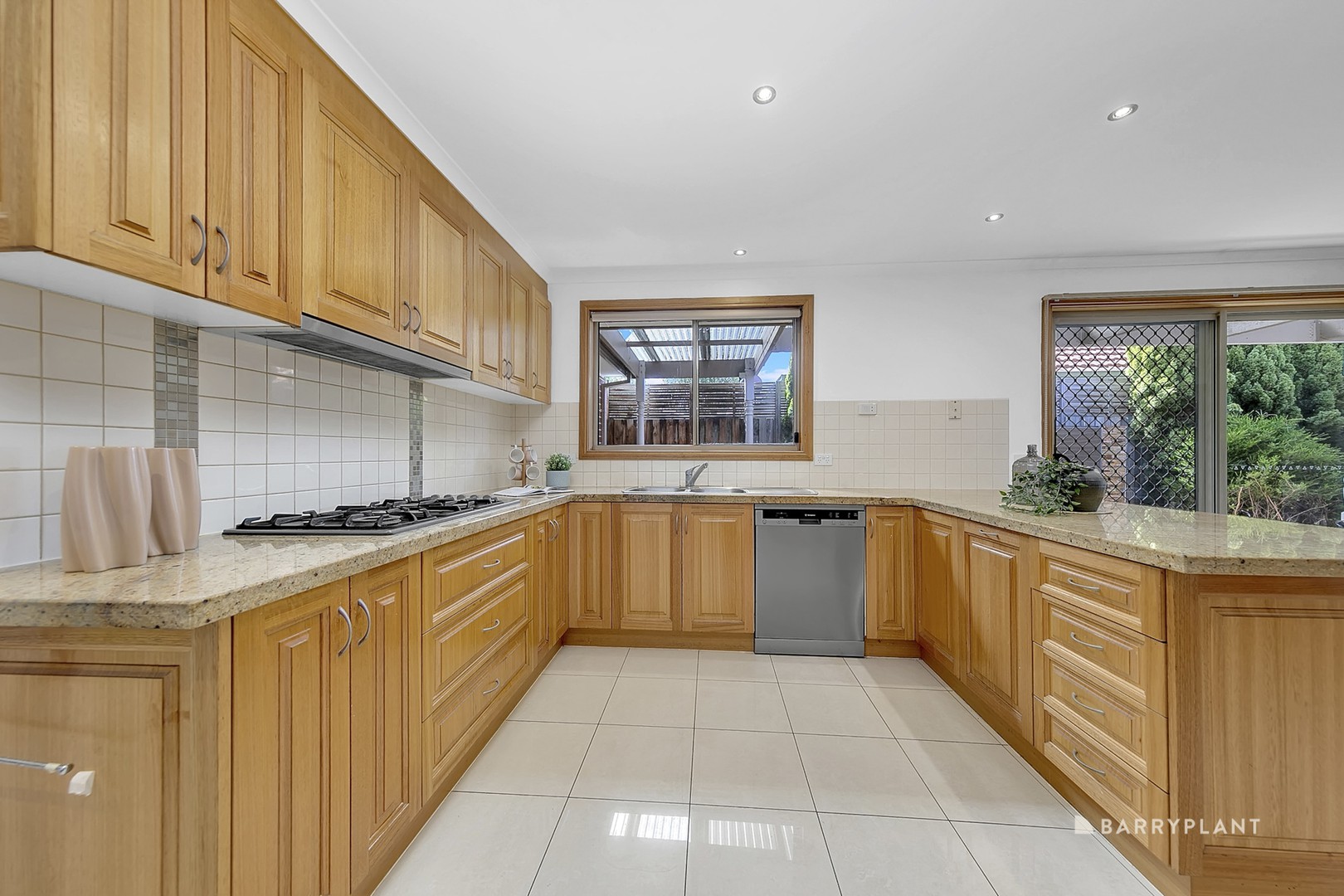 20 Ellendale Way, South Morang, VIC 3752, South Morang - Thumbnail 4