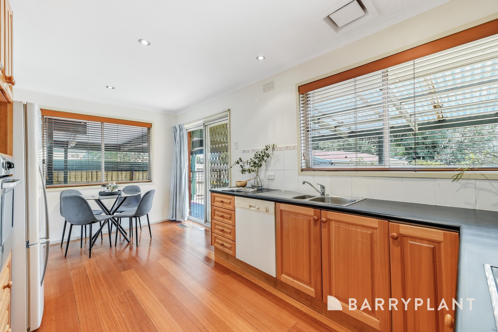 20 Elliot Street, Knoxfield, VIC 3180, Knoxfield - Thumbnail 4