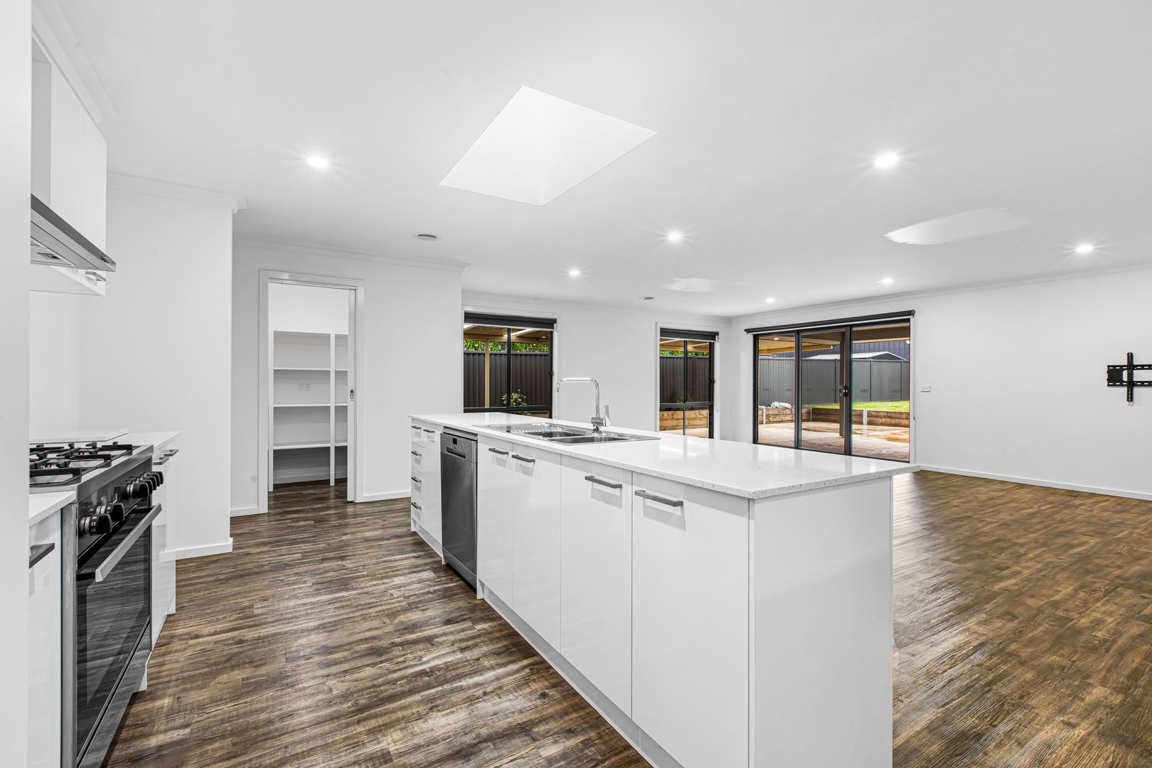 20 Flewin Avenue, Miners Rest, VIC 3352, Miners Rest - Thumbnail 5