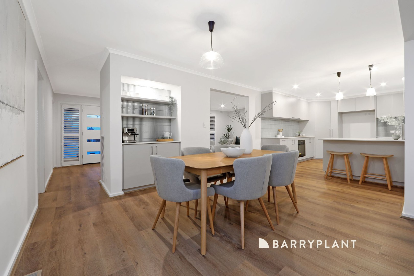 20 Folkstone Crescent, Ferntree Gully, VIC 3156, Ferntree Gully - Thumbnail 3