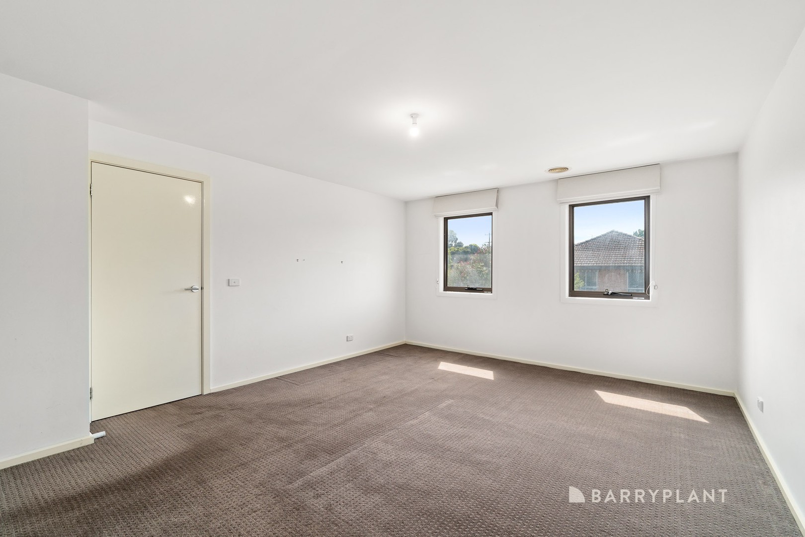 20 Fromhold Drive, Doncaster, VIC 3108, Doncaster - Thumbnail 5