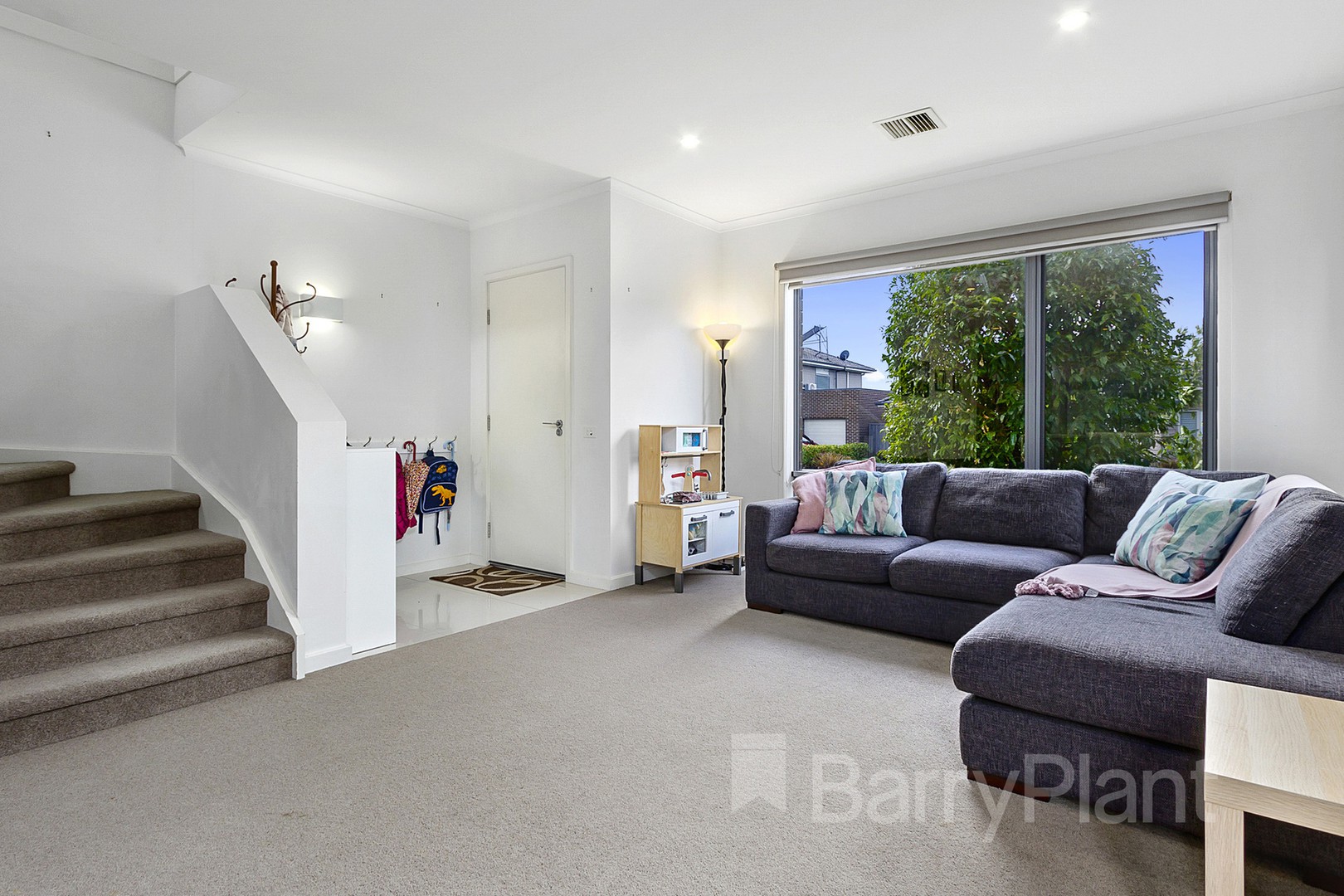 20 Grove Way, Wantirna South, VIC 3152, Wantirna South - Thumbnail 2