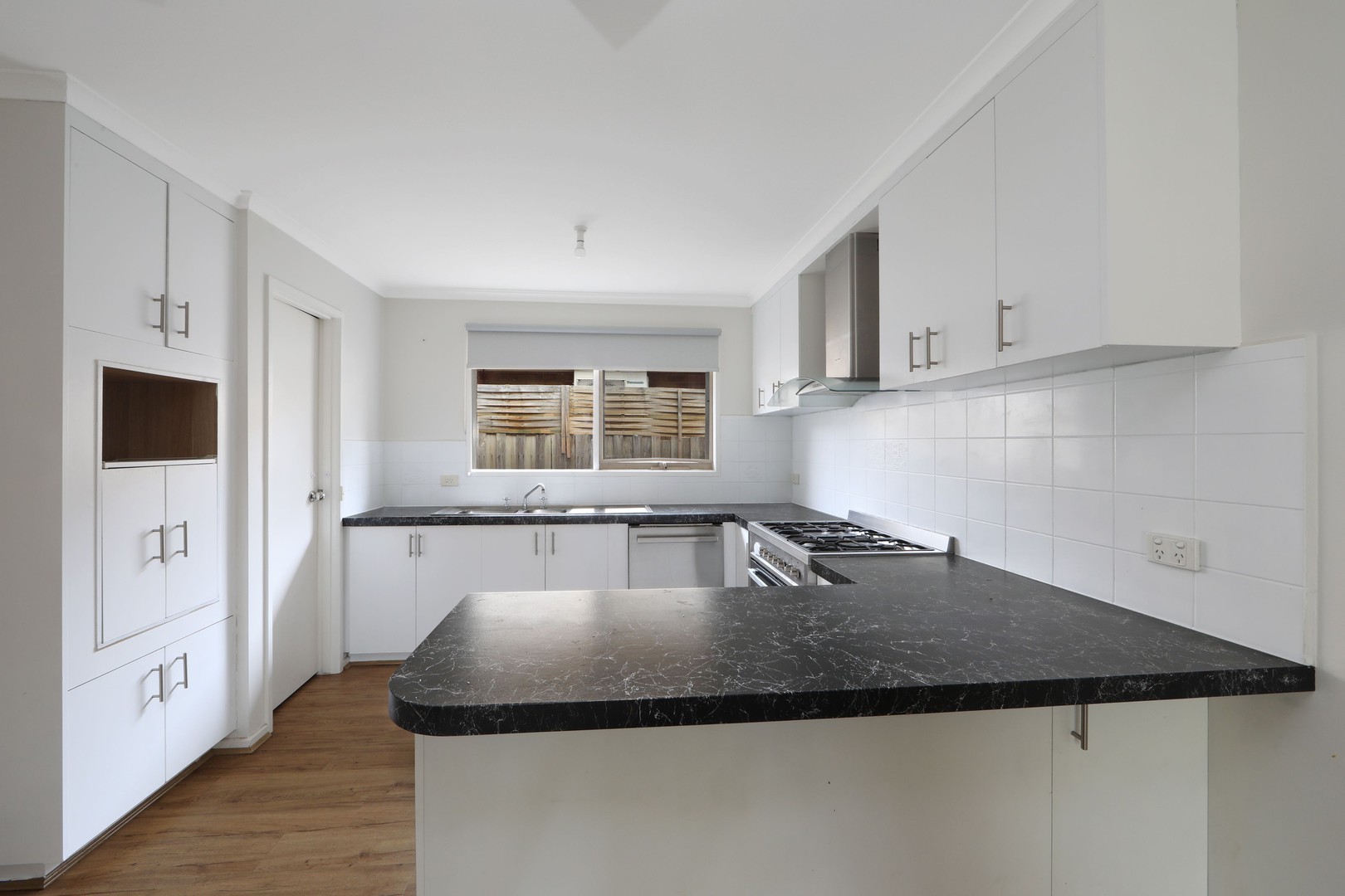20 Gullquist  Way, Pakenham, VIC 3810, Pakenham - Thumbnail 2