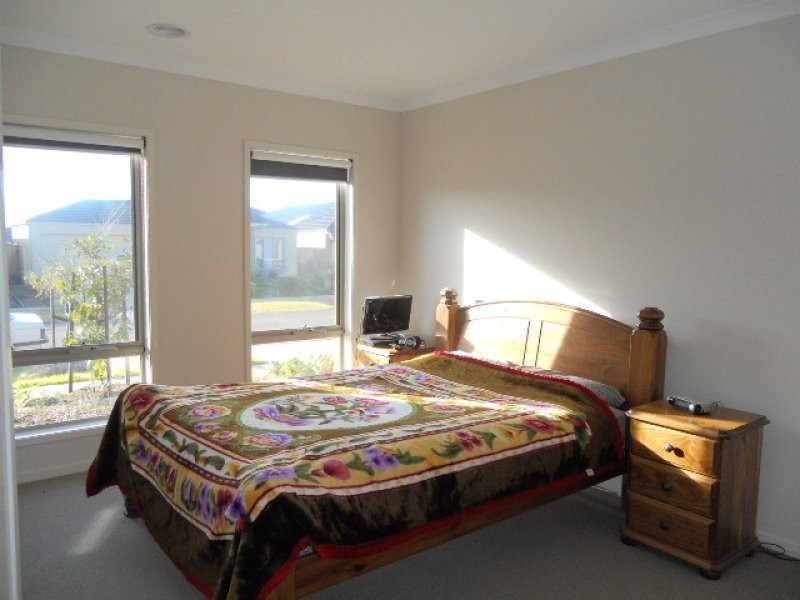 20 Hanworth Avenue, Williams Landing, VIC 3027, Williams Landing - Thumbnail 4