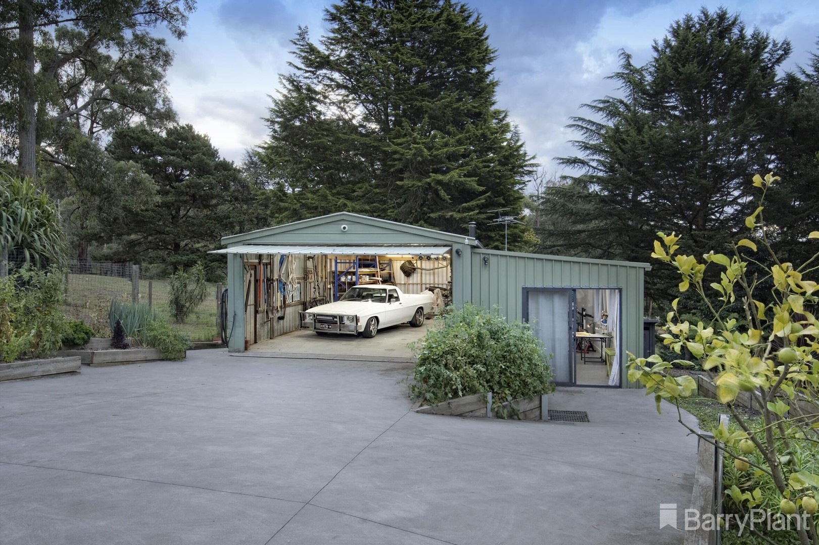 20 Hillside Road, Cockatoo, VIC 3781, Cockatoo - Thumbnail 3