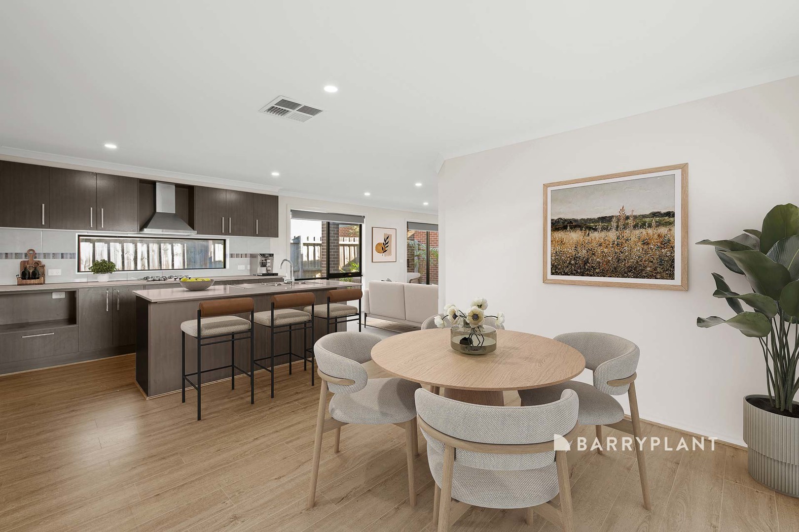 20 Hunt Way, Pakenham, VIC 3810 - Thumbnail 2 - 16/05/2025