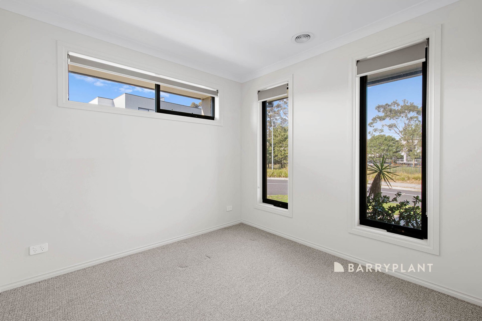 20 Hunt Way, Pakenham, VIC 3810, Pakenham - Thumbnail 8