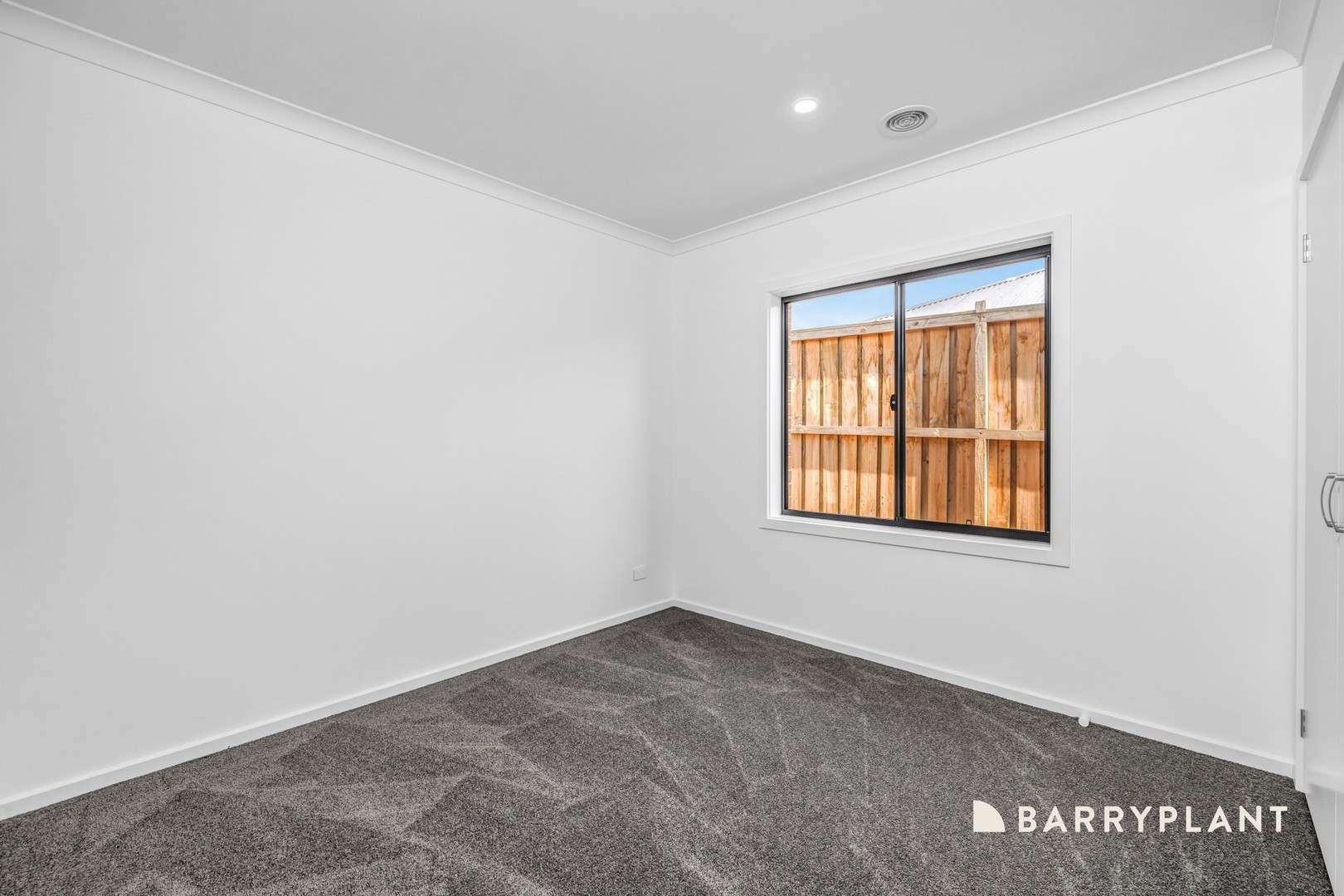 20 Kurrajong Road, Warragul, VIC 3820, Warragul - Thumbnail 6