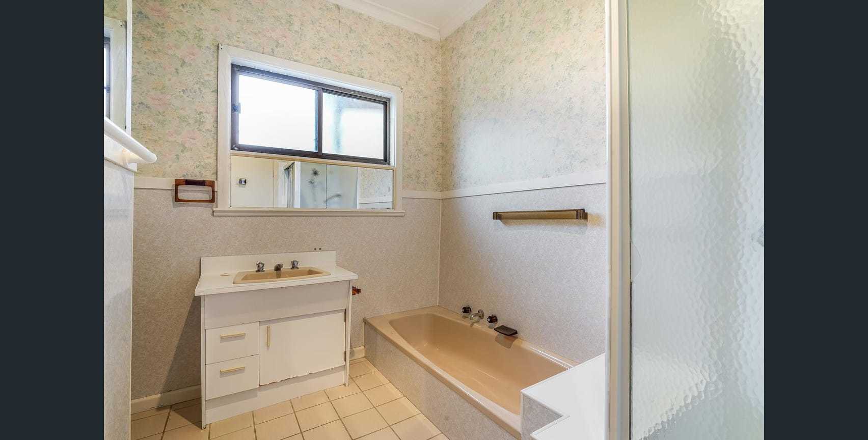 20 Laura Avenue, Belmont, VIC 3216, Belmont - Thumbnail 5
