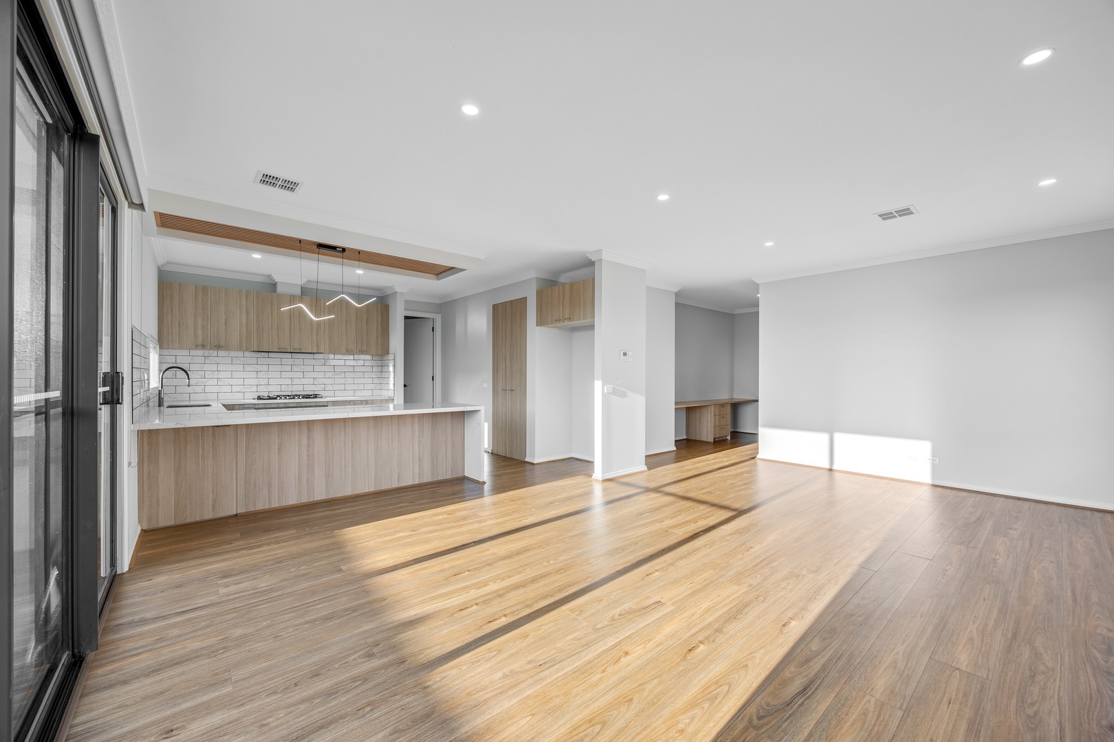 20 Lemon St, Alfredton, VIC 3350 - Thumbnail 1 - 12/09/2024