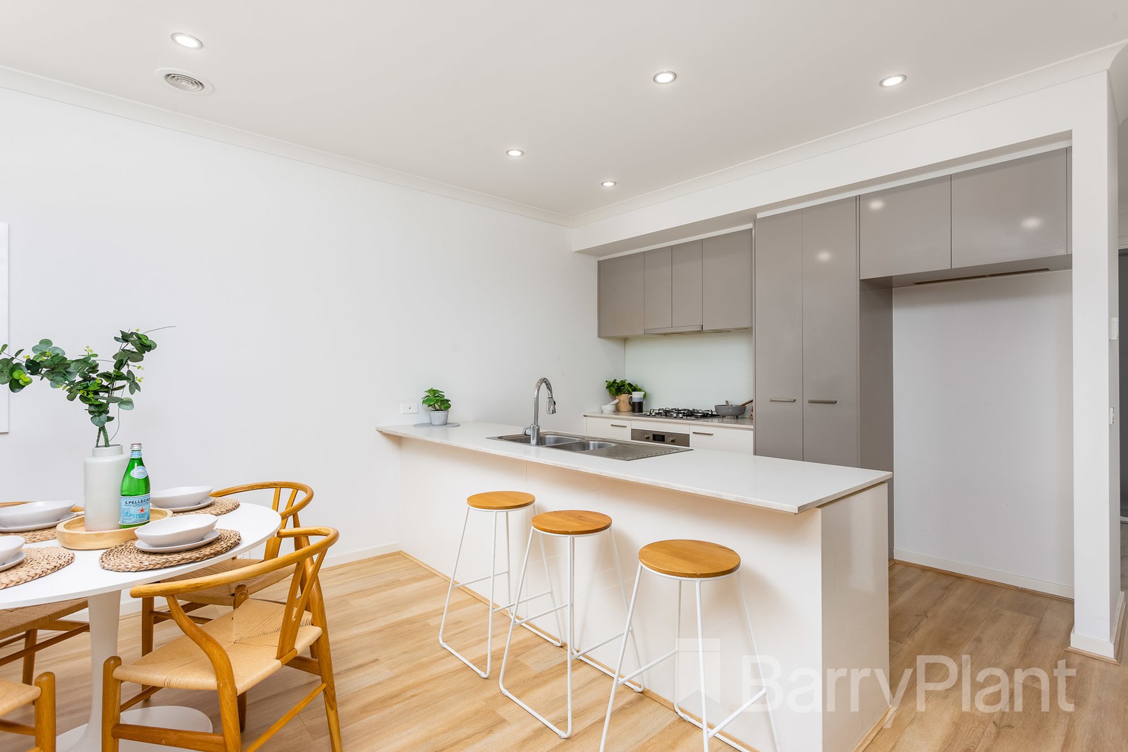 20 Lenox Walk, Point Cook, VIC 3030, Point Cook - Thumbnail 3