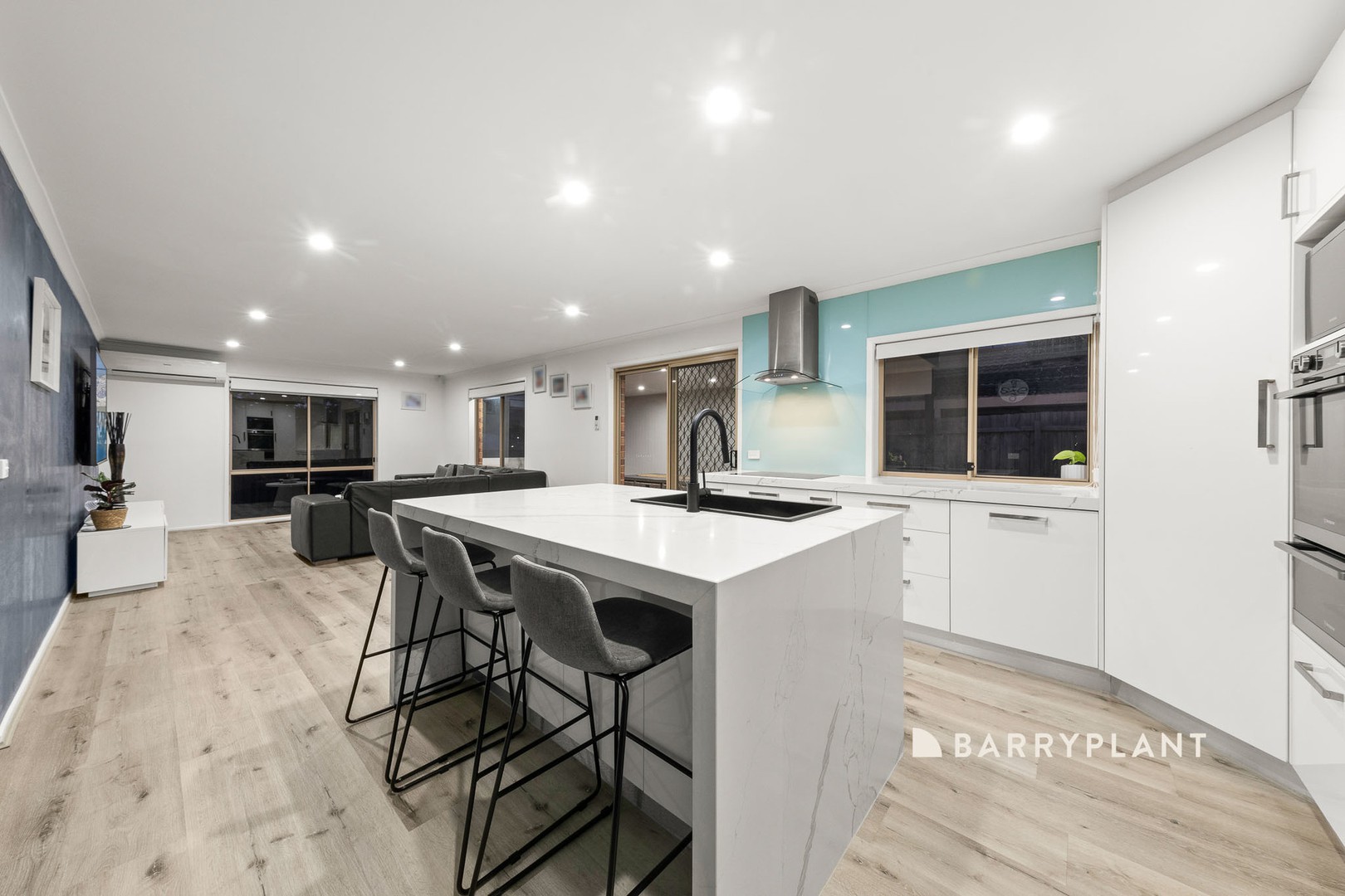 20 Madison Avenue, Narre Warren, VIC 3805, Narre Warren - Thumbnail 3