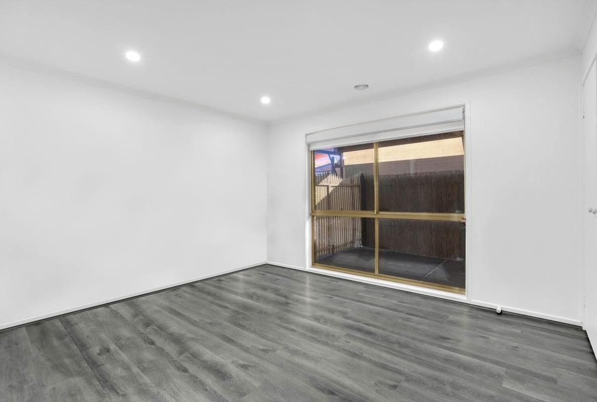 20 Mowbray Crescent, Kurunjang, VIC 3337, Kurunjang - Thumbnail 3
