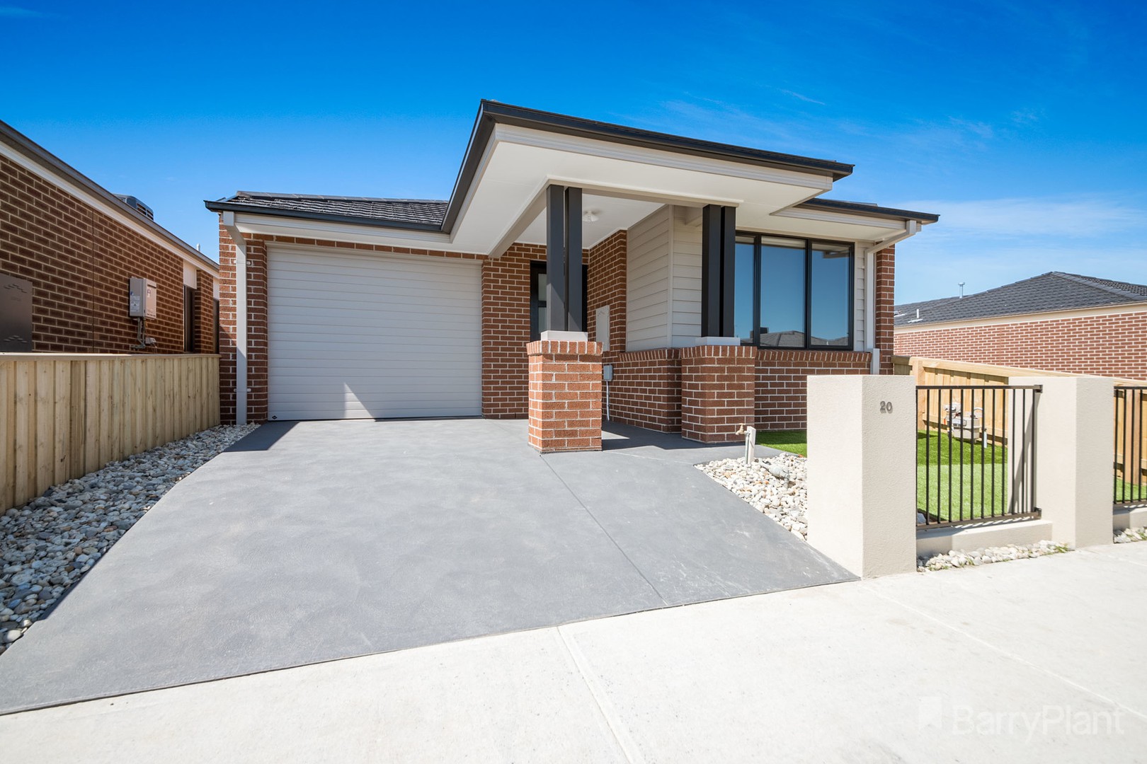 20 Newbury Street, Pakenham, VIC 3810, Pakenham - Thumbnail 2