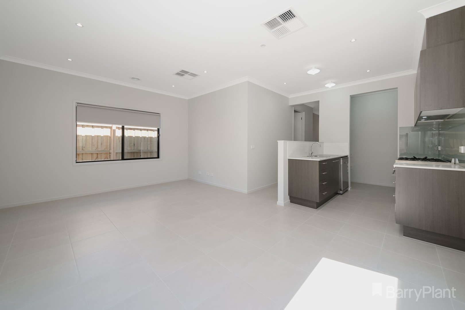 20 Newbury Street, Pakenham, VIC 3810, Pakenham - Thumbnail 4