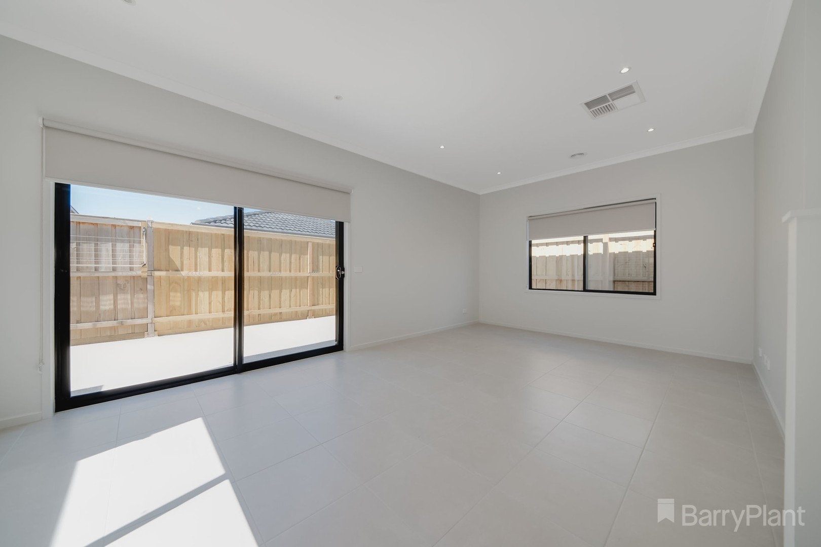 20 Newbury Street, Pakenham, VIC 3810, Pakenham - Thumbnail 5